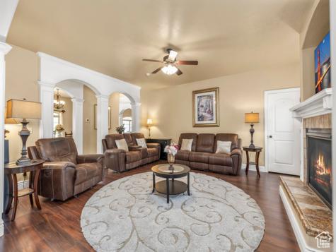 2774 N 370 E Provo UT 84604