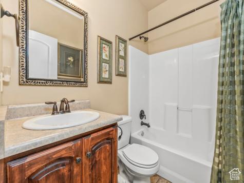 2774 N 370 E Provo UT 84604