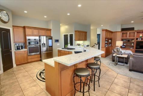 1653 E Crescent View Circle Sandy UT 84092
