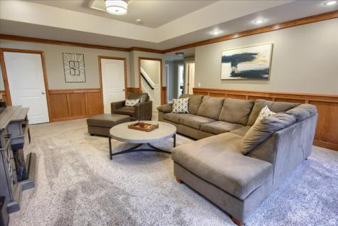 1653 E Crescent View Circle Sandy UT 84092