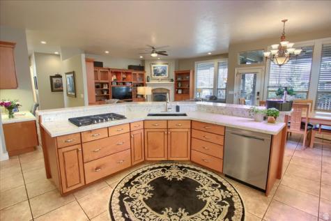 1653 E Crescent View Circle Sandy UT 84092