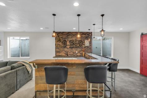 1264 E 1150 S Springville UT 84663