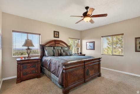 1049 E Fenwick Way Cedar City UT 84721