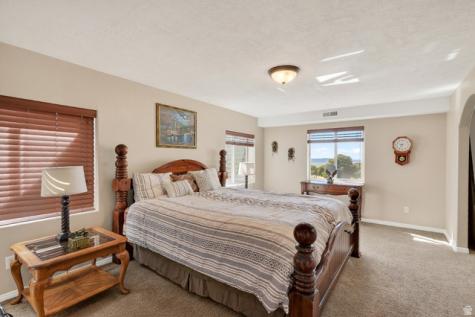 1049 E Fenwick Way Cedar City UT 84721