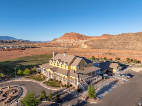 4936 S Lakefront Place Washington UT 84780