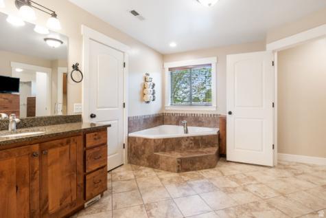 663 N 100 E Springville UT 84663