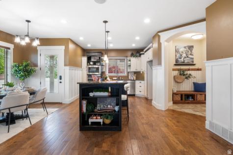 663 N 100 E Springville UT 84663