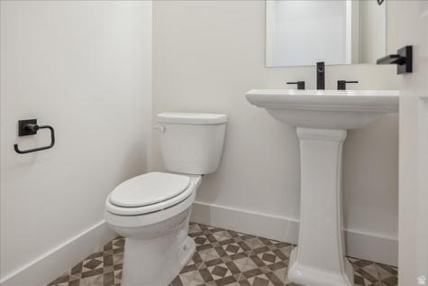 6651 W Salt Marsh Drive South Jordan UT 84009