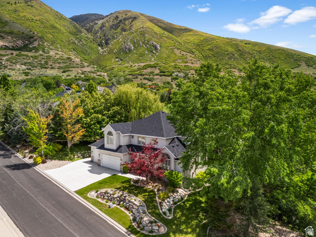 2016 E Graystone Lane S Draper UT 84020