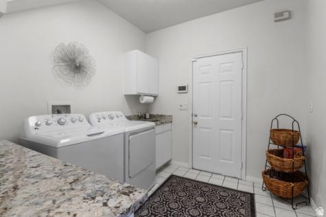 2016 E Graystone Lane S Draper UT 84020