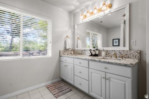2016 E Graystone Lane S Draper UT 84020