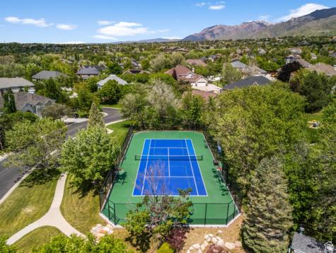 2016 E Graystone Lane S Draper UT 84020
