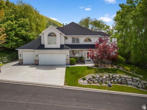 2016 E Graystone Lane S Draper UT 84020