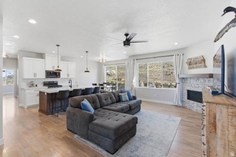 2313 E Patriot Drive Eagle Mountain UT 84005