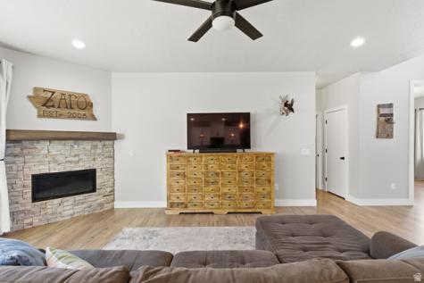 2313 E Patriot Drive Eagle Mountain UT 84005