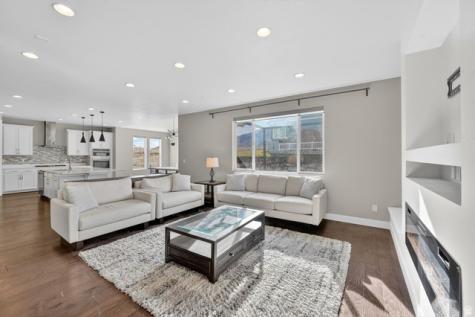 1907 S Centennial Boulevard Saratoga Springs UT 84045