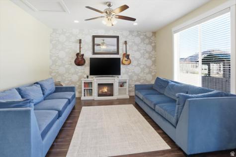 2113 E 1200 N Layton UT 84040