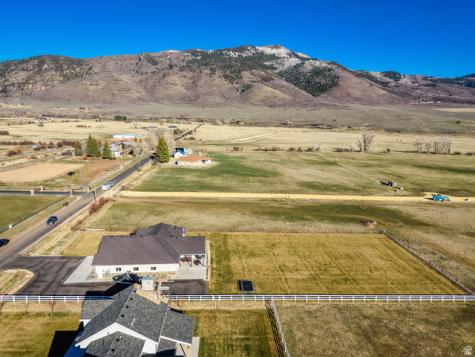 352 E Boulderville Road Oakley UT 84055