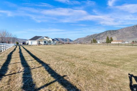 352 E Boulderville Road Oakley UT 84055