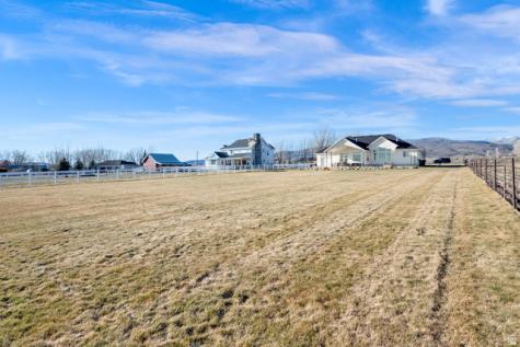 352 E Boulderville Road Oakley UT 84055