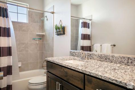 438 N Puerta Drive E Washington UT 84780