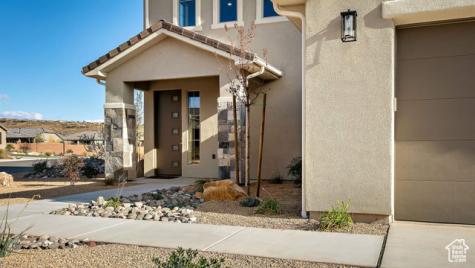 438 N Puerta Drive E Washington UT 84780