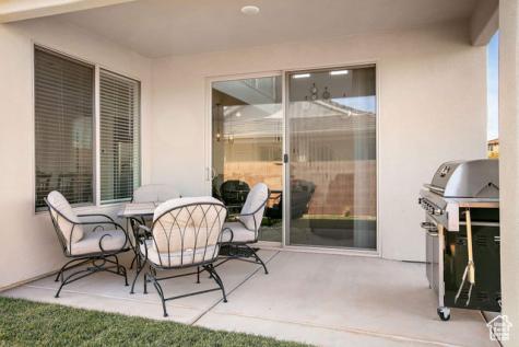 438 N Puerta Drive E Washington UT 84780