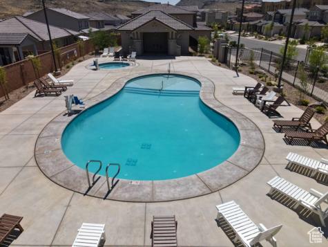 438 N Puerta Drive E Washington UT 84780
