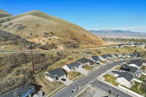 45 W Memory Lane Tooele UT 84074
