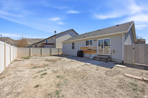 2341 E Summit Way Eagle Mountain UT 84005