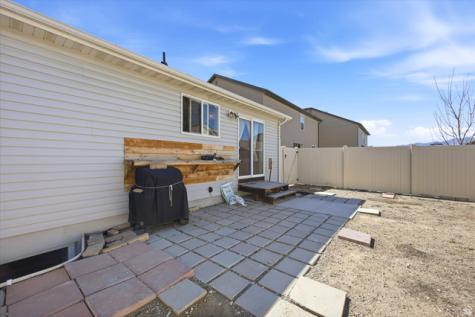 2341 E Summit Way Eagle Mountain UT 84005