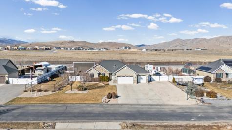 1587 E Smithfield Drive Eagle Mountain UT 84005