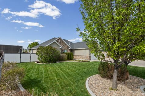 1587 E Smithfield Drive Eagle Mountain UT 84005