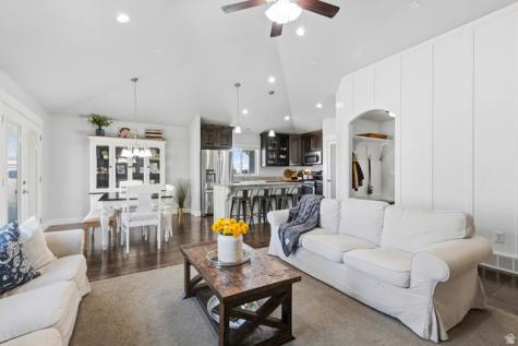 1587 E Smithfield Drive Eagle Mountain UT 84005