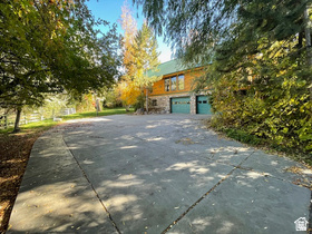 187 N Waterhole Way E Grantsville UT 84029