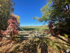 187 N Waterhole Way E Grantsville UT 84029
