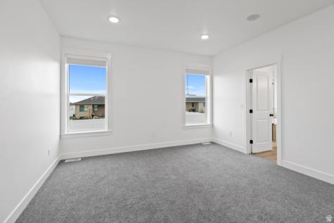 613 S 175 E Hyde Park UT 84318