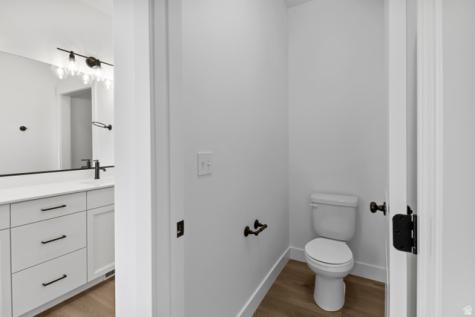 613 S 175 E Hyde Park UT 84318