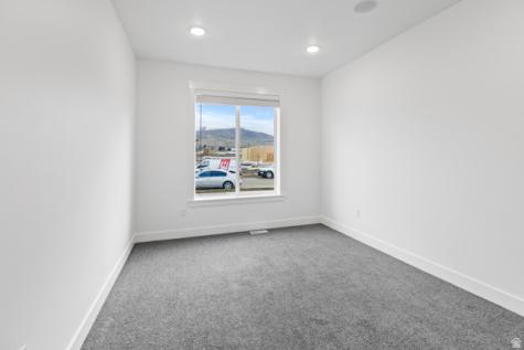 613 S 175 E Hyde Park UT 84318