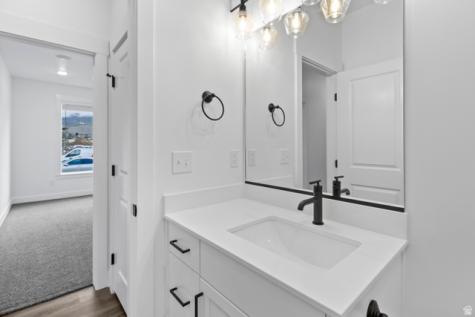 613 S 175 E Hyde Park UT 84318
