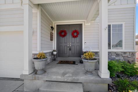 1836 E Red Oak Road E Eagle Mountain UT 84005