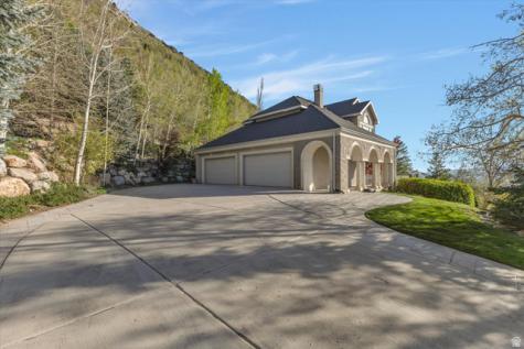 3222 E Eagle View Circle Sandy UT 84092