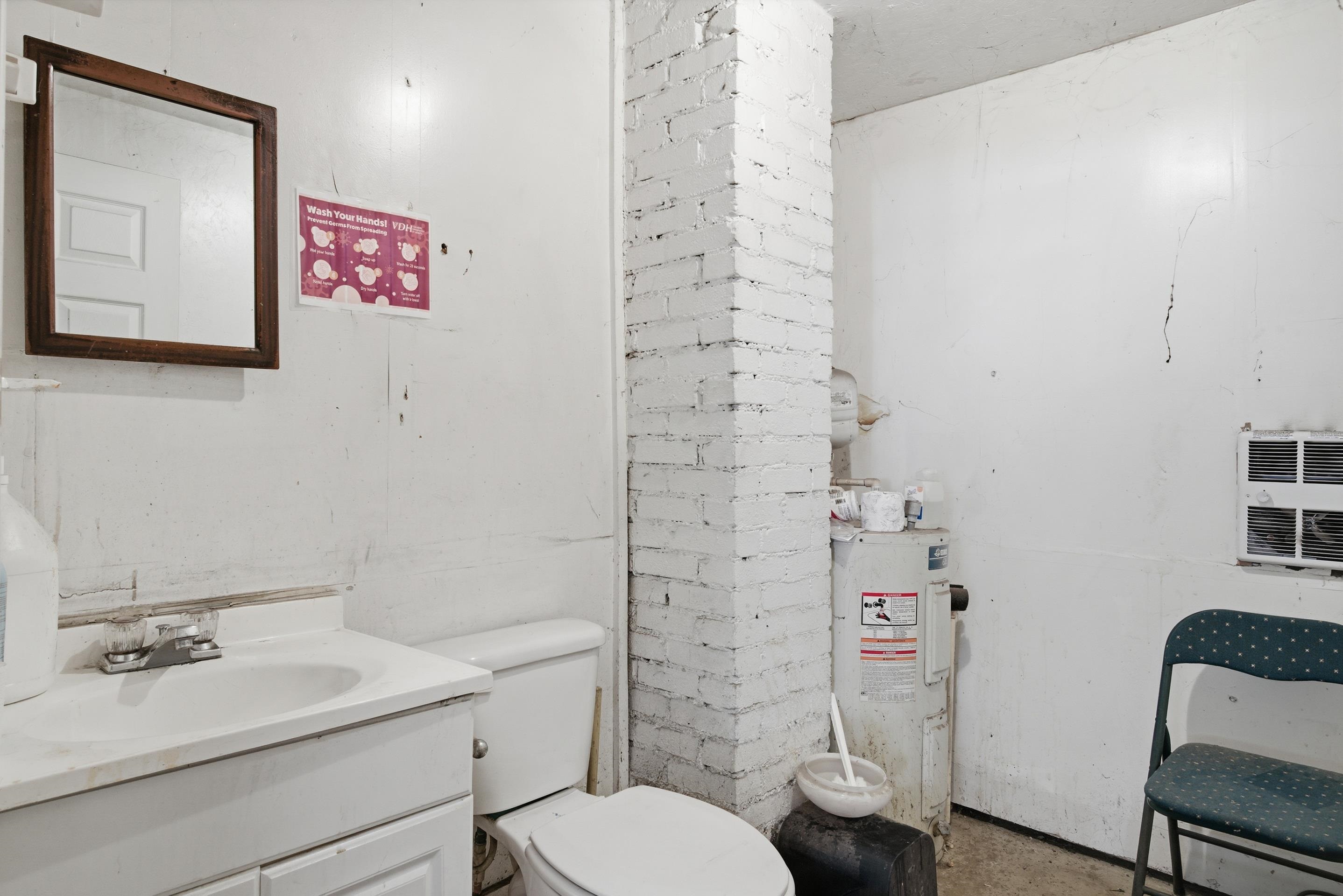 219 Jefferson Avenue N Pulaski VA 24301