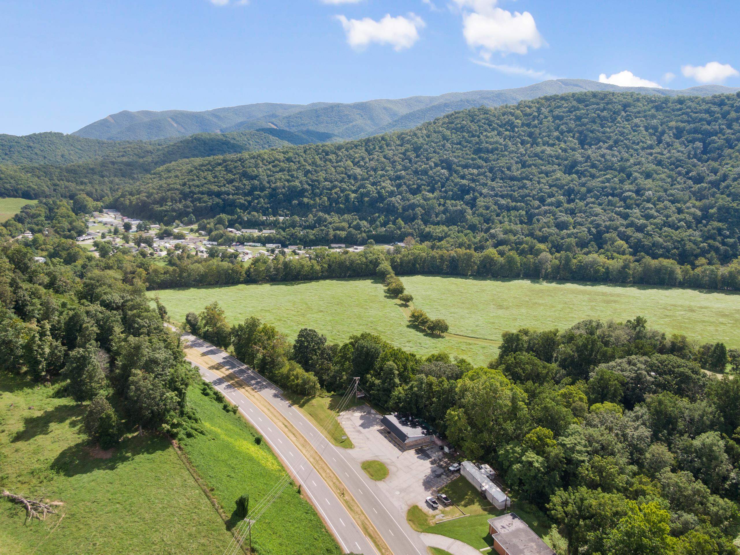 7643 Roanoke Road Shawsville VA 24162
