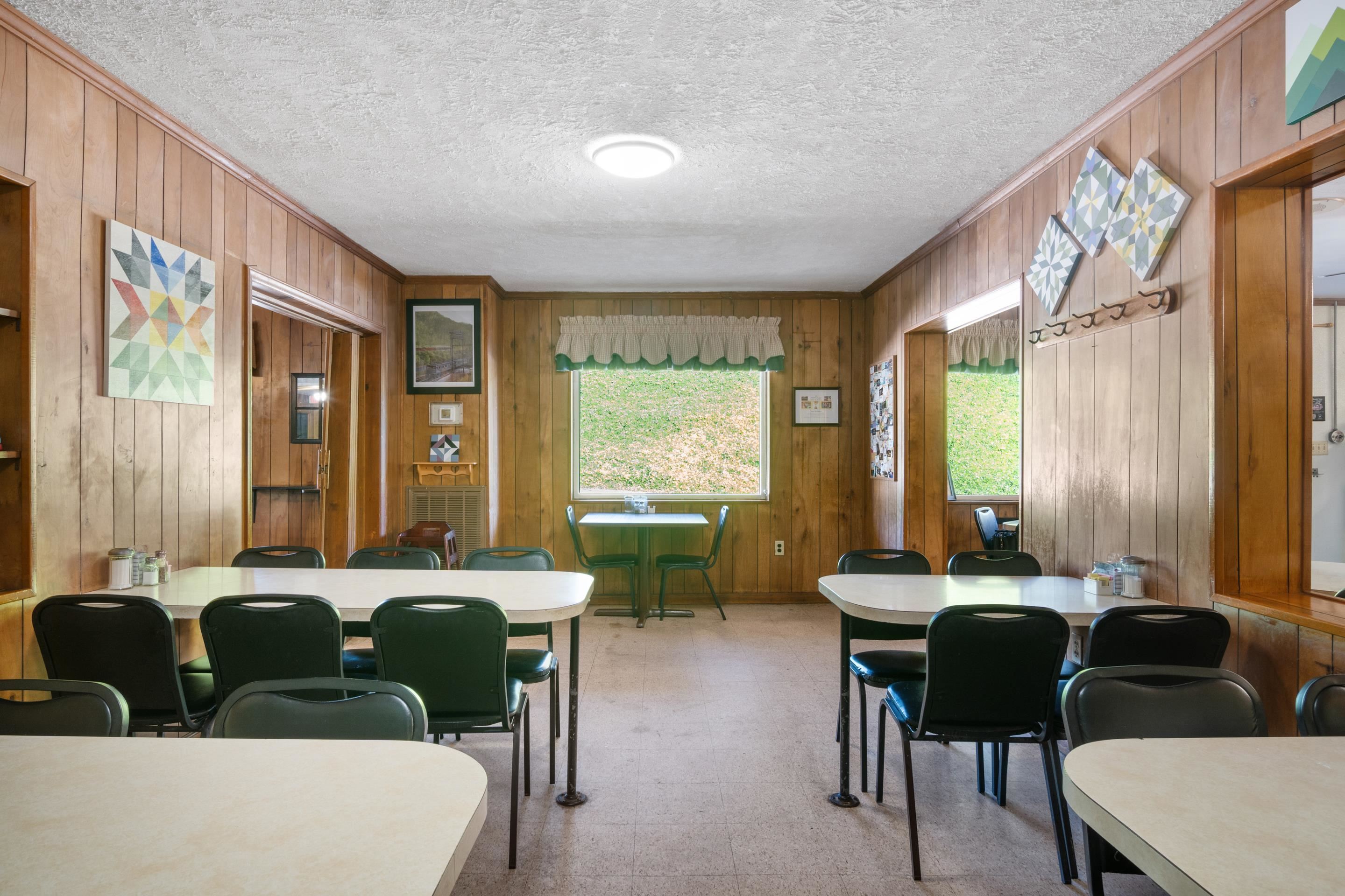 7643 Roanoke Road Shawsville VA 24162