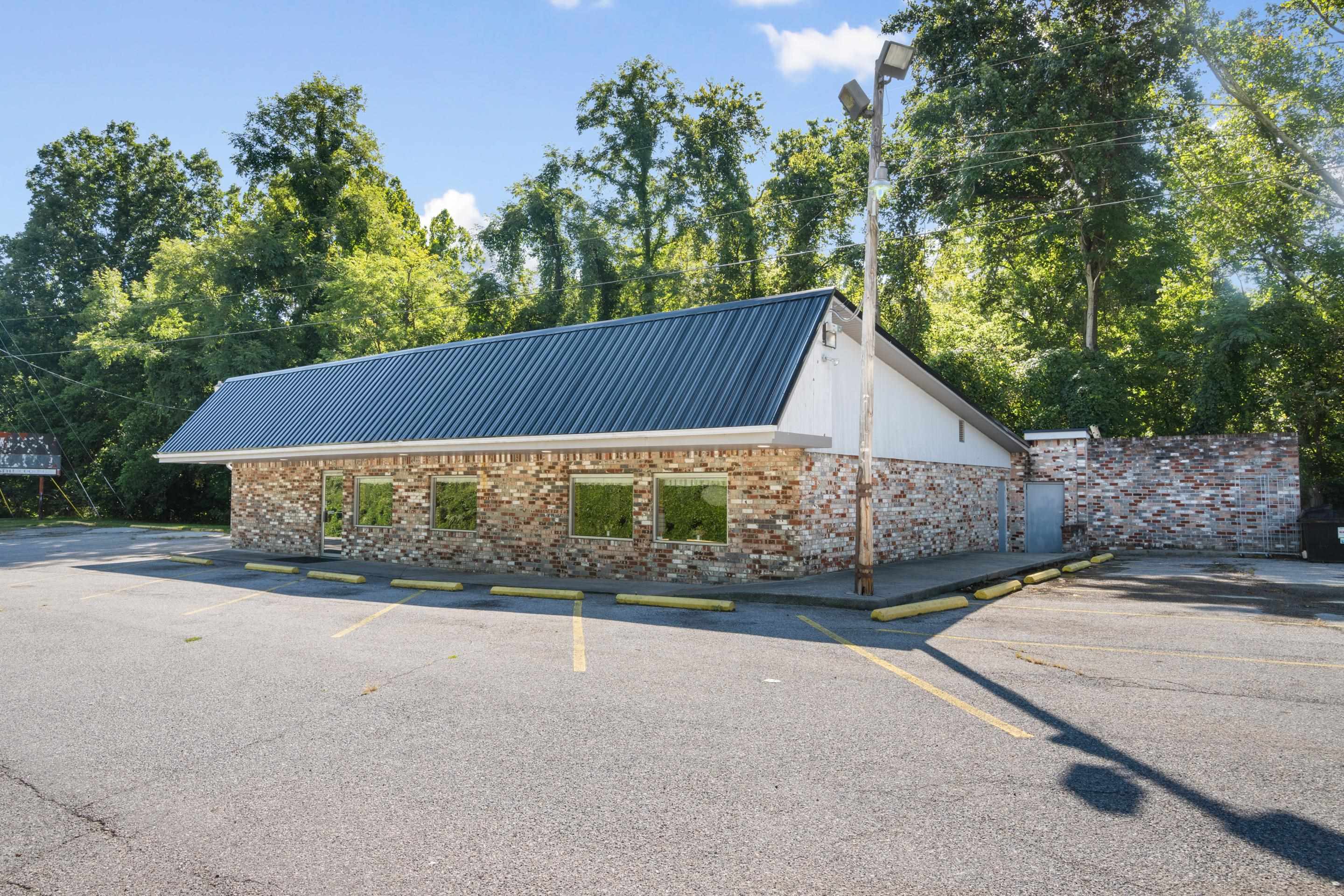 7643 Roanoke Road Shawsville VA 24162
