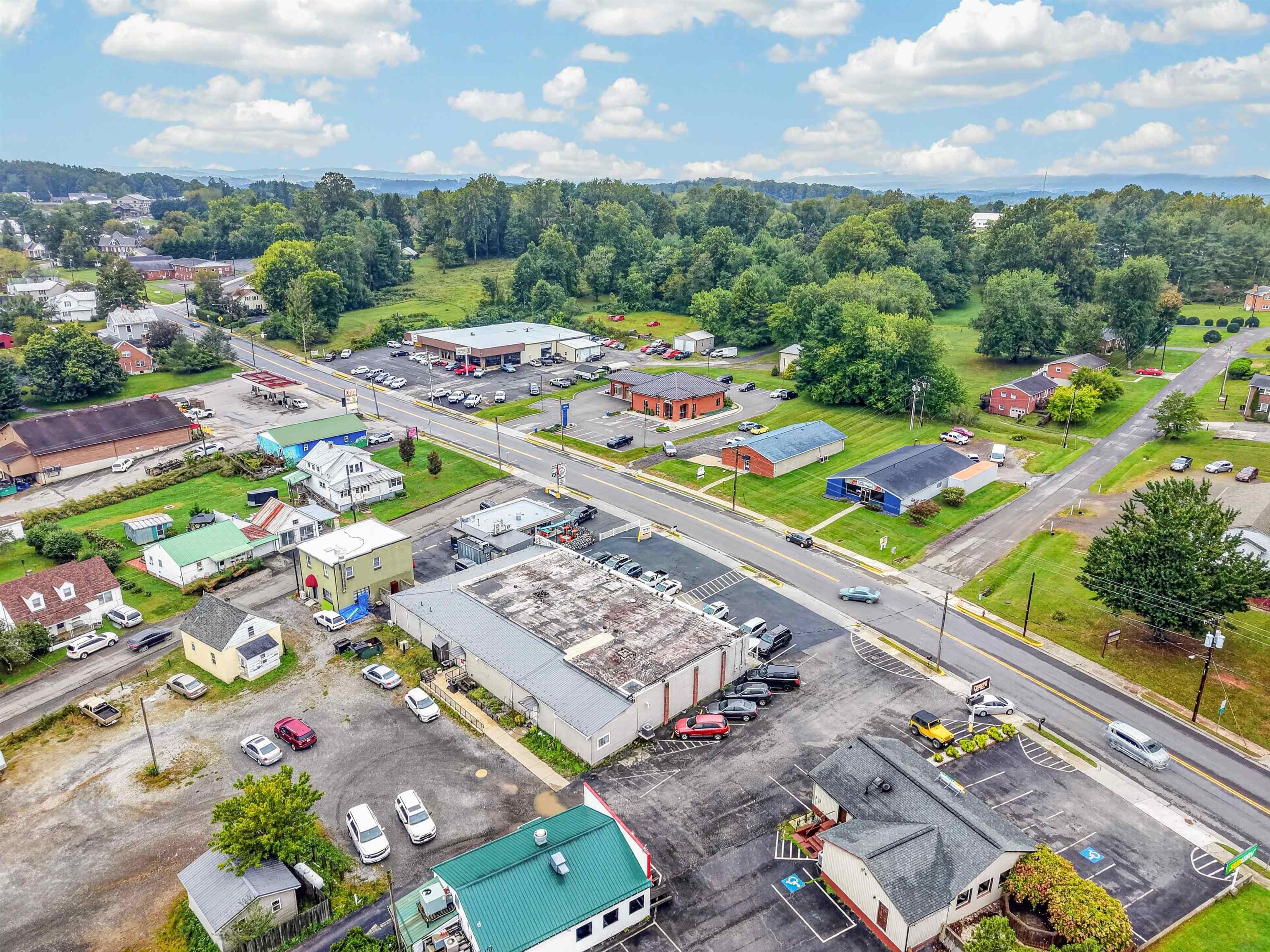 709 E Main Street Floyd VA 24091