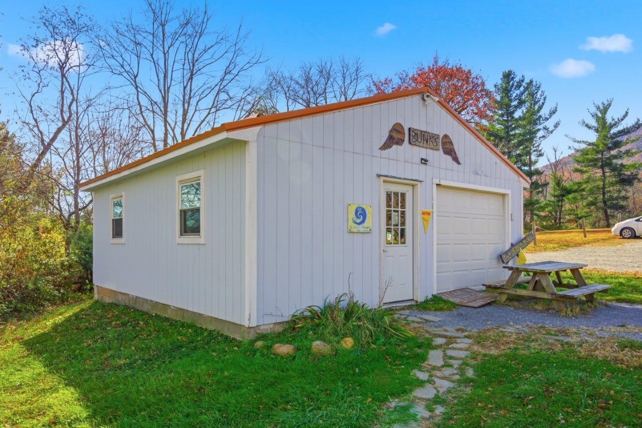 204 Douglas Lane Pearisburg VA 24134