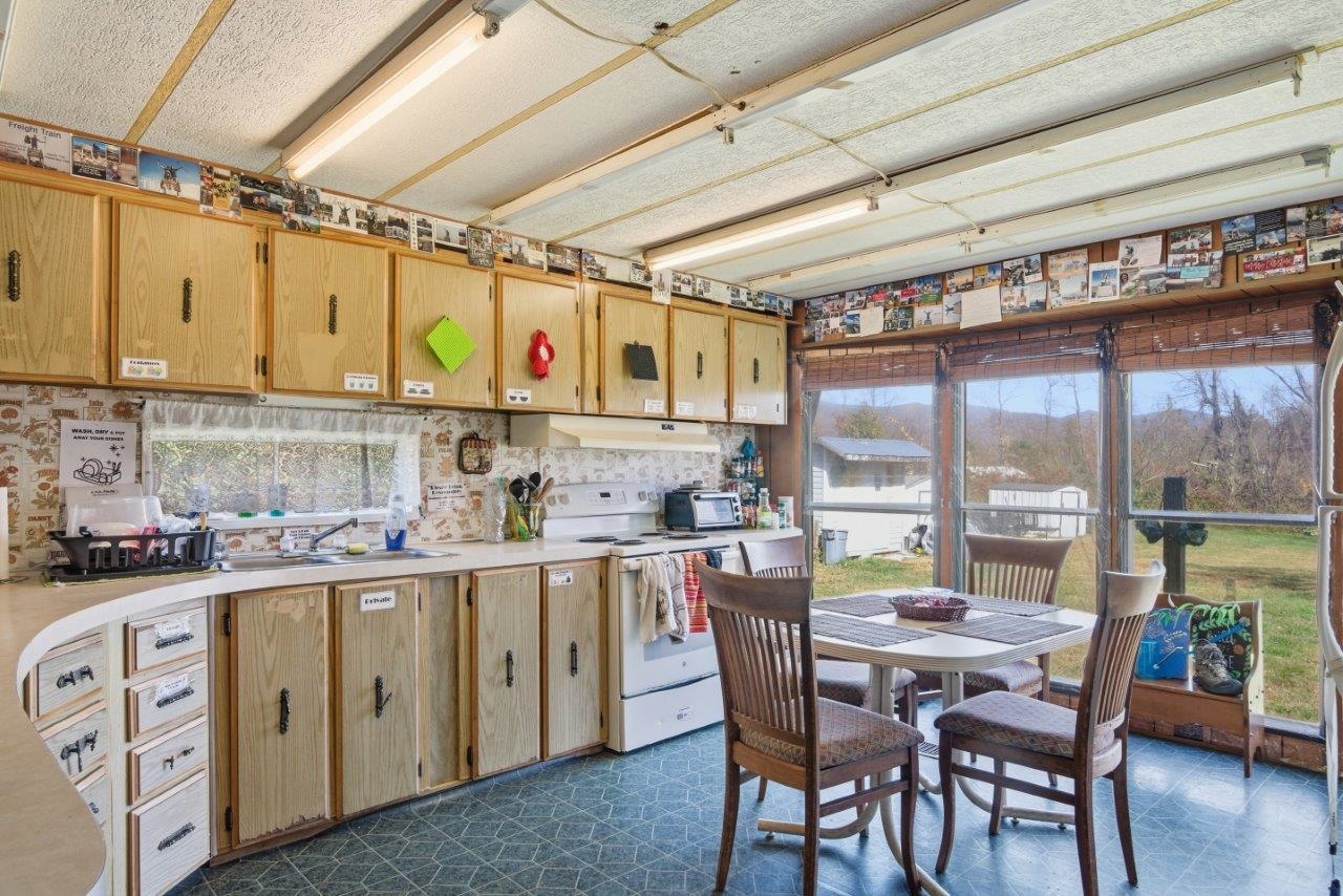 204 Douglas Lane Pearisburg VA 24134