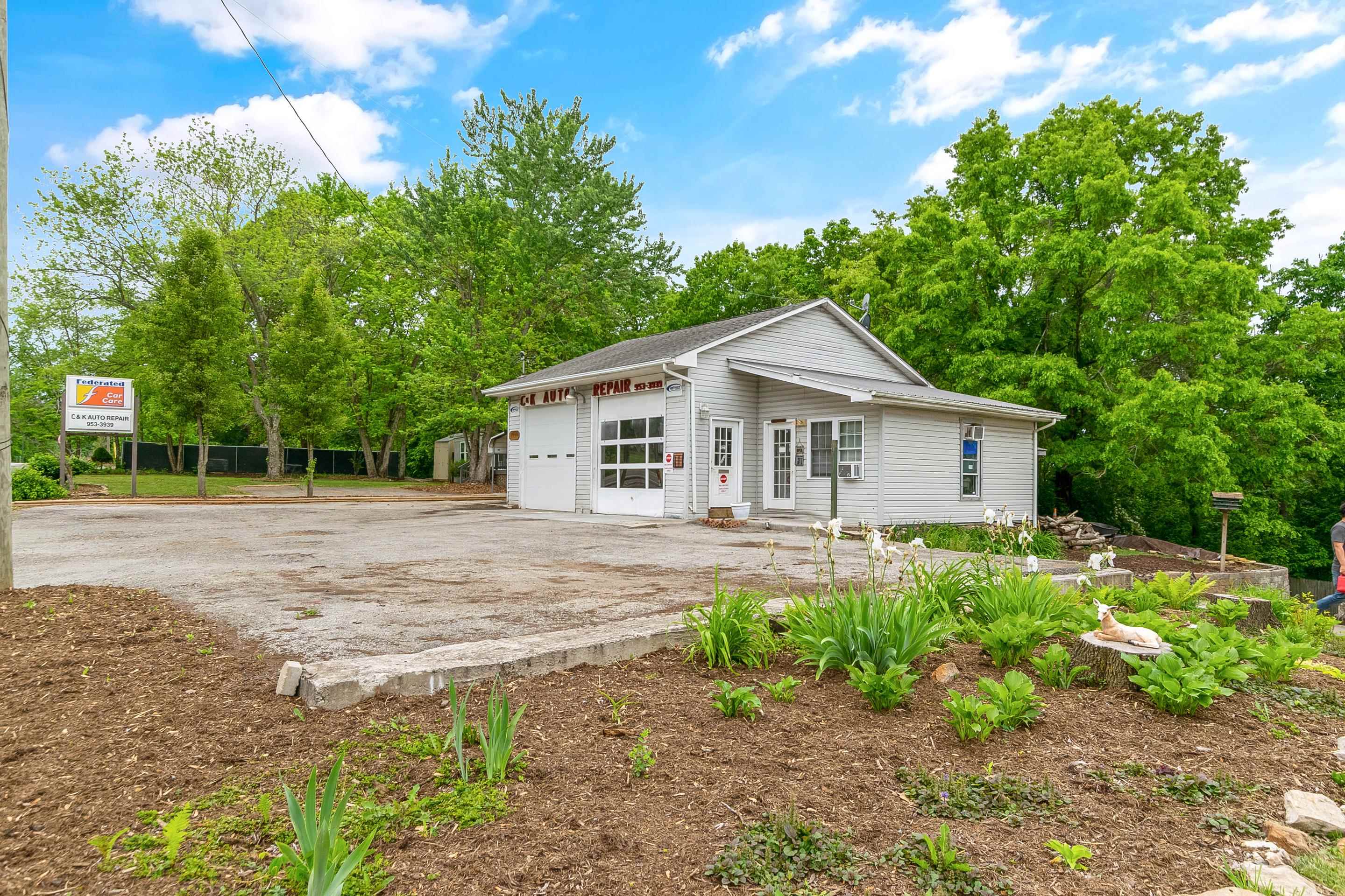 907 Magnolia Lane Christiansburg VA 24073